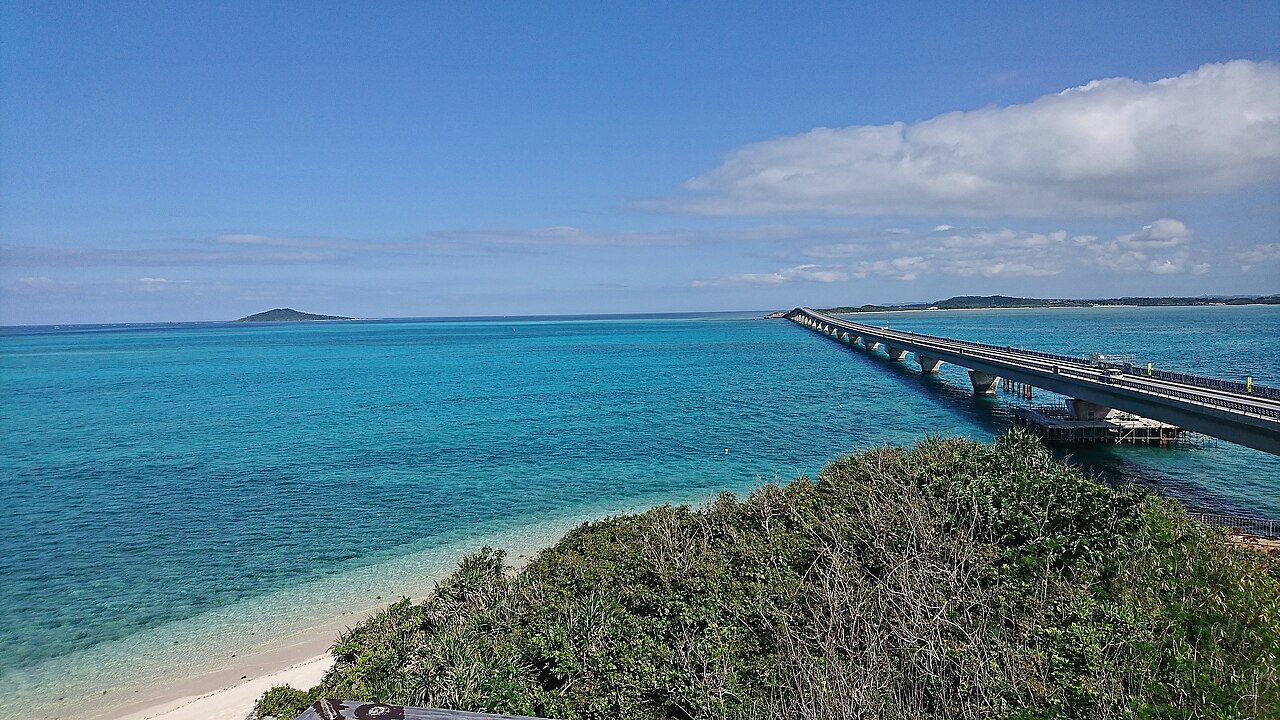 이케마대교 — 미야코지마 북부의 산호초 바다