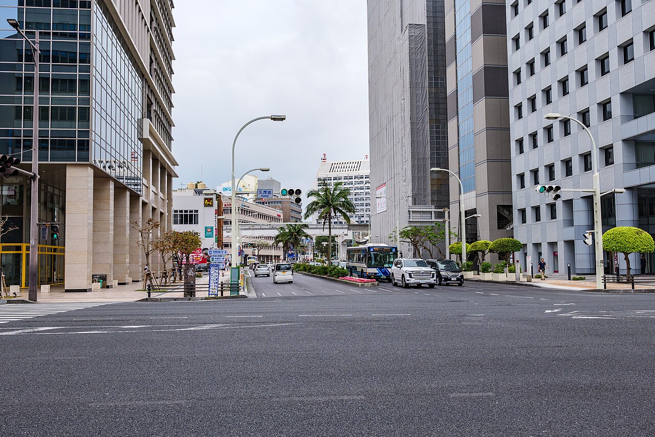 那覇市久茂地交差点